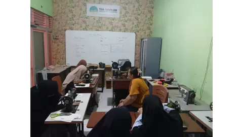 Ruang Kelas Menjahit